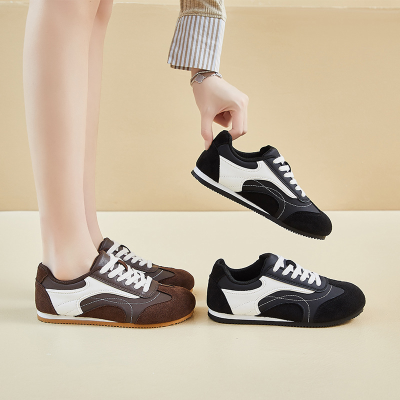 Outdoor Sports Shoes - Women's leather sports shoes, thick soled