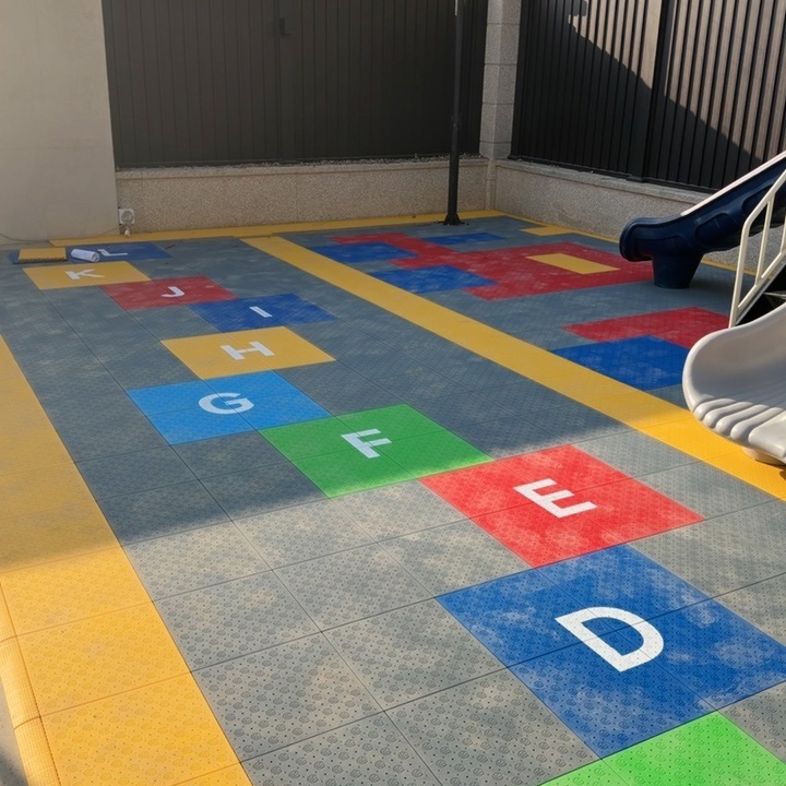 Outdoor Sport Court Tiles - Professional Interlocking PP Movable Basketball Court